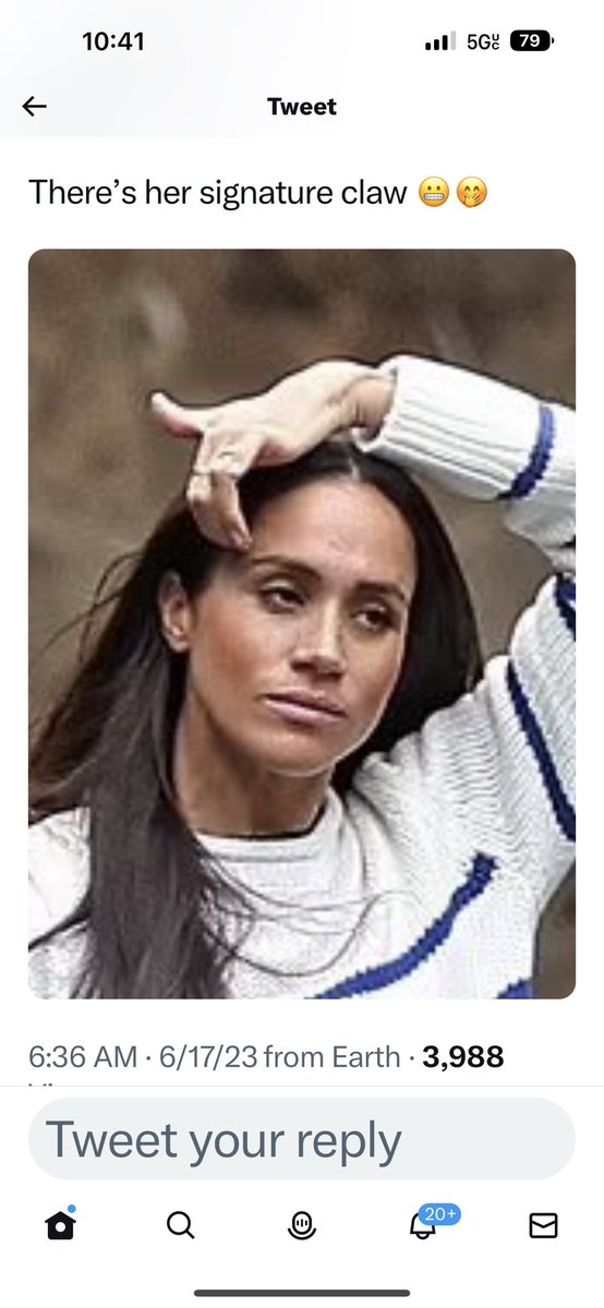 @A_Shufflebotham #backgrid keeping it professional and still working for #MeghanMarkleIsAConArtist another 54,654th lie of the day of super dark pr agency @wme paid PR “make-up free” exhibit A and B— #meghansmollet forgot to put bronzer on her hand AGAIN!