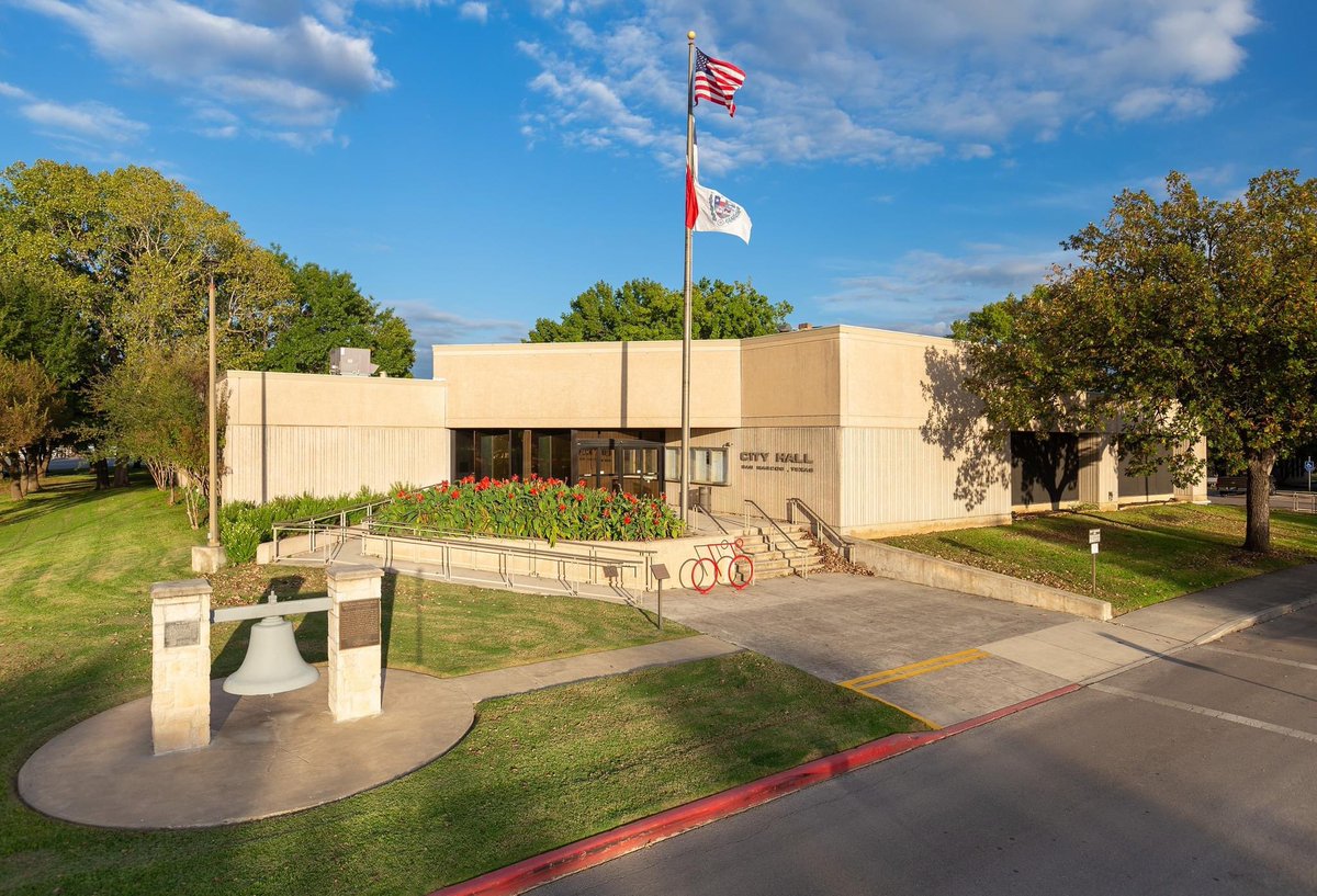 CityofSanMarcos's tweet photo. The City of San Marcos Eviction Delay Ordinance expires soon. ⚠️ Beginning June 30, 2023, landlords will no longer be required to provide a 90-day notice to vacate. For resources and information, visit: https://t.co/eB1GpT3daK https://t.co/dX2hmZxa7h