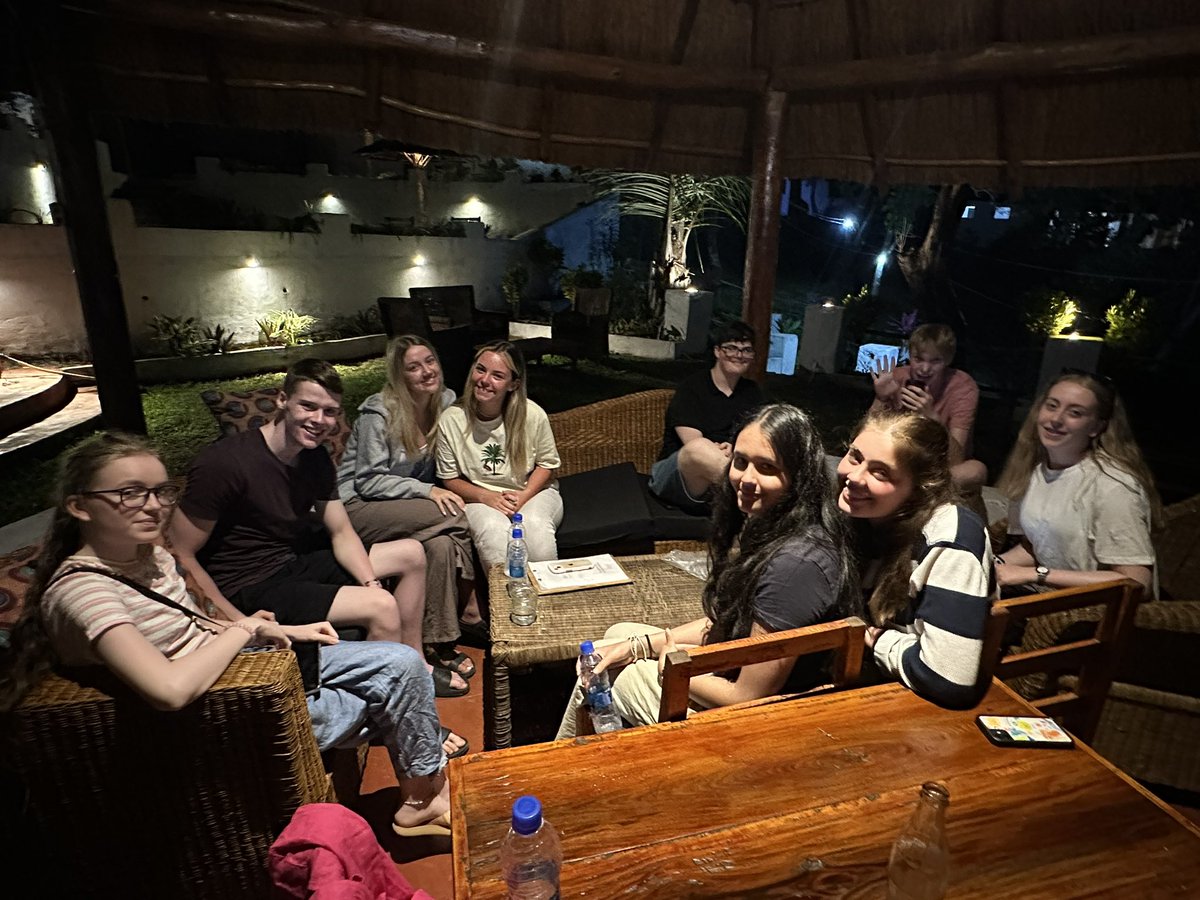 Miss Laird tweet media