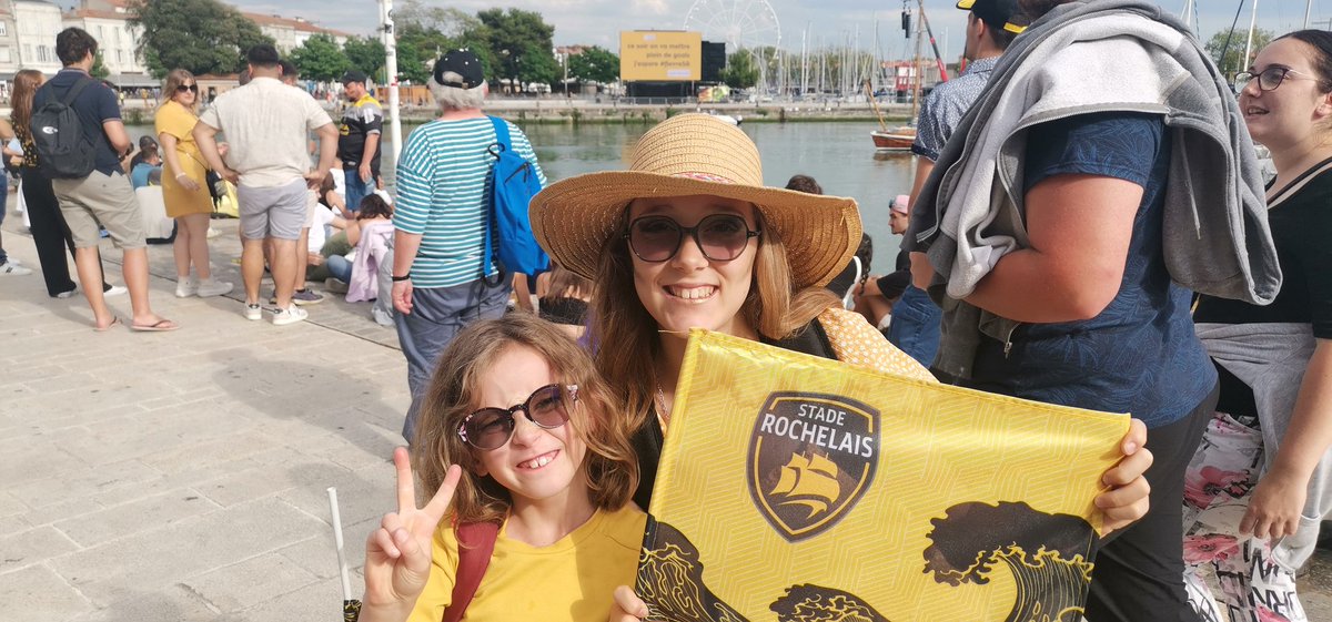 GodzJs's tweet image. #fievresr Allez la rochelle...