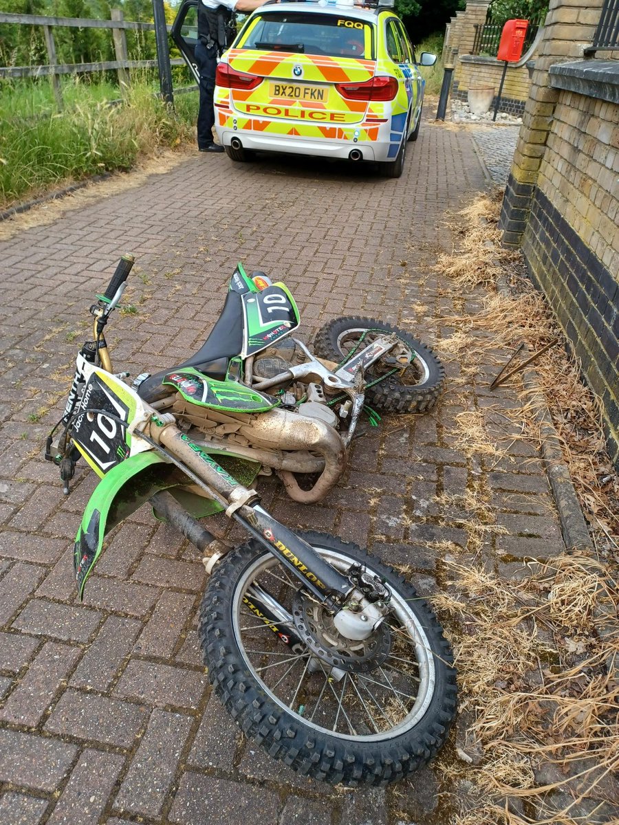 Numerous ASB calls to the Orpington Area today, relating to scramblers being driven dangerously. Traffic units supporting the borough have intervened and so far one arrested for multiple driving offences and suspicion of theft.