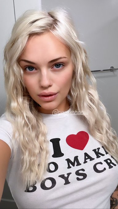 1 pic. I slept in the braids https://t.co/a4xyGq93R2