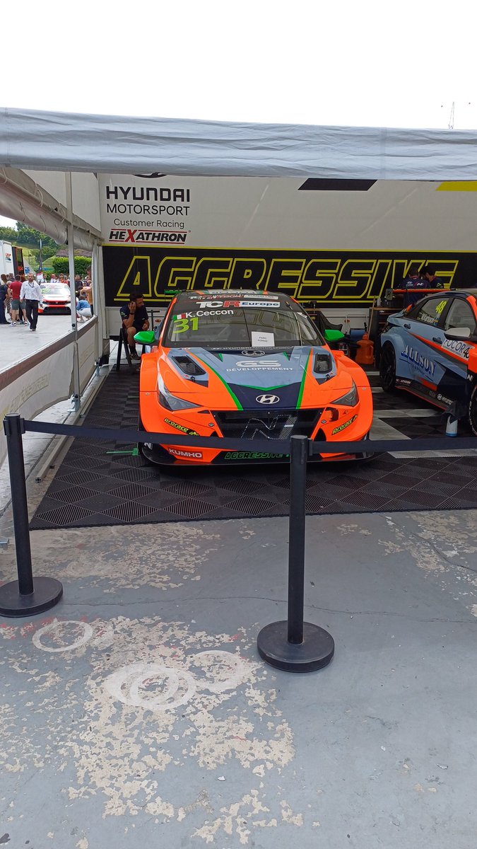 One of the best day.After last year I could met my hero today again. 
Thank you so much for your kindness and your time <a href="/KevinCeccon/">Kevin Ceccon</a>,Aggressive Team Italia.Always a pleasure to me. Congratulations for the 3rd place 💚🤍❤️

#KevinCeccon #KC31 #AggressiveTeamItalia #TCREurope