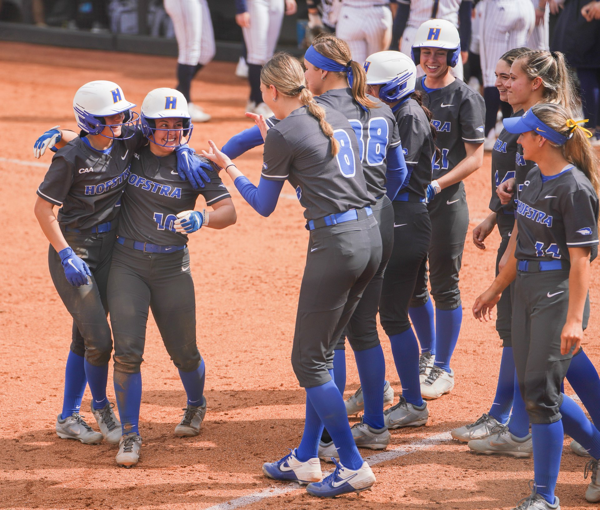 Hofstra Softball (HofstraSoftball) / Twitter