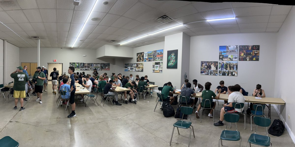 BTCoacher's tweet photo. Guy had a great practice this morning and are now fundraising for our Football Program with the Hour-A-Thon. Go Falcons! https://t.co/RK9N8R5KX4