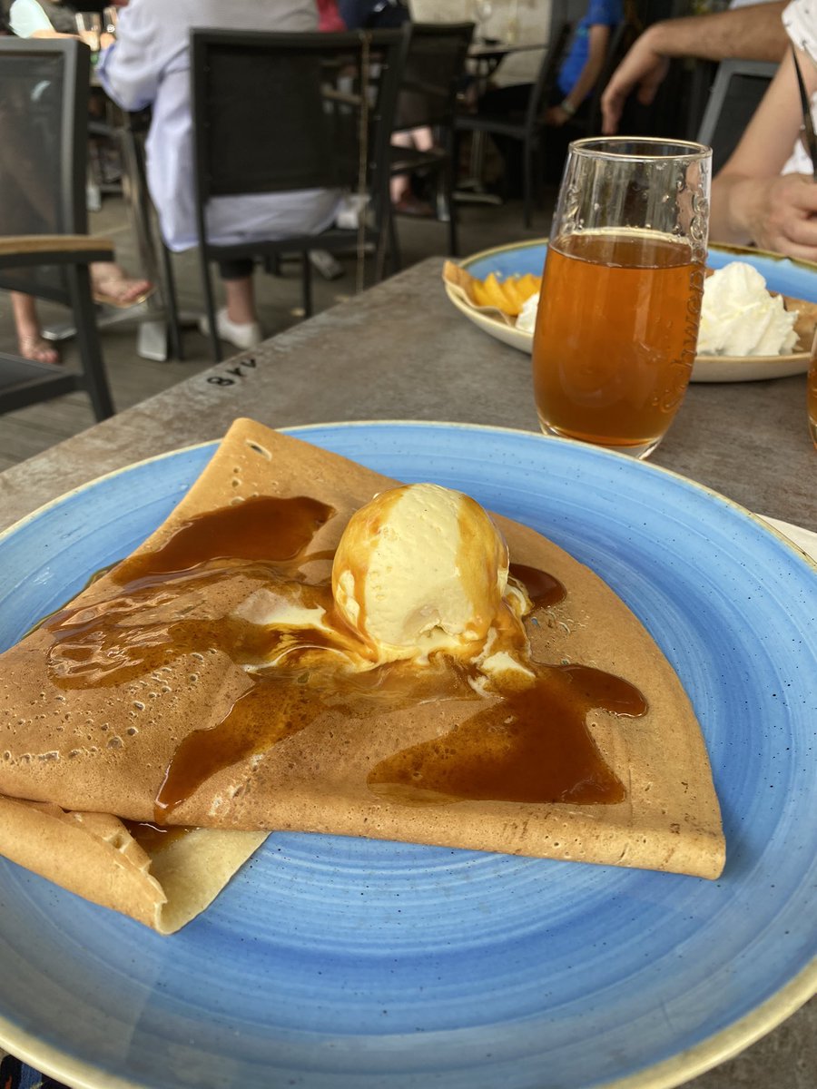 maelialc's tweet image. Après une semaine bien chargée, un repos bien mérité! 😊
Les épreuves écrites des bac GT et pro et la remontée du LSL semblent déjà bien loin! 😊
#perdir2022