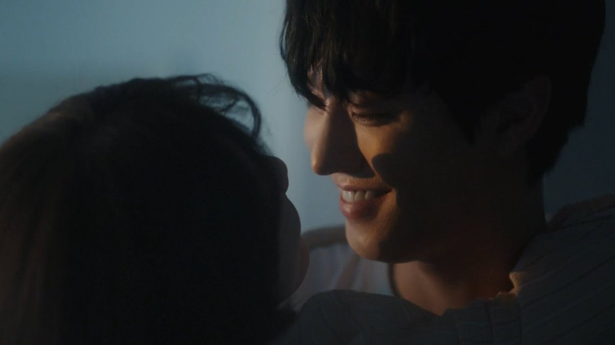 ซออูจินที่ฮโยซอบเล่นเก็บดีเทลดีมากๆๆๆ บทเค้าจริงจังทุกอย่าง เวลาเดียวที่เค้าจะยิ้มทั้งปากทั้งตาก็คือแค่ตอนอยู่กับอึนแจ แล้วเป็นแบบนี้ตลอด ตึงกับทุกอย่างบนโลก แต่รอยยิ้มของฉันก็อยู่ที่เธอคนเดียว 😭😭

#DrRomantic3Ep16
#DrRomantic3