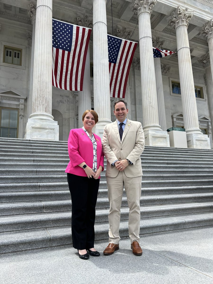 Earlier this week, I had the chance to welcome State Representative @juliefornc to the United States Capitol! 

I worked closely with Rep. von Haefen during my time in the state legislature, and look forward to working together to build a better future for #NC13 and Wake County.