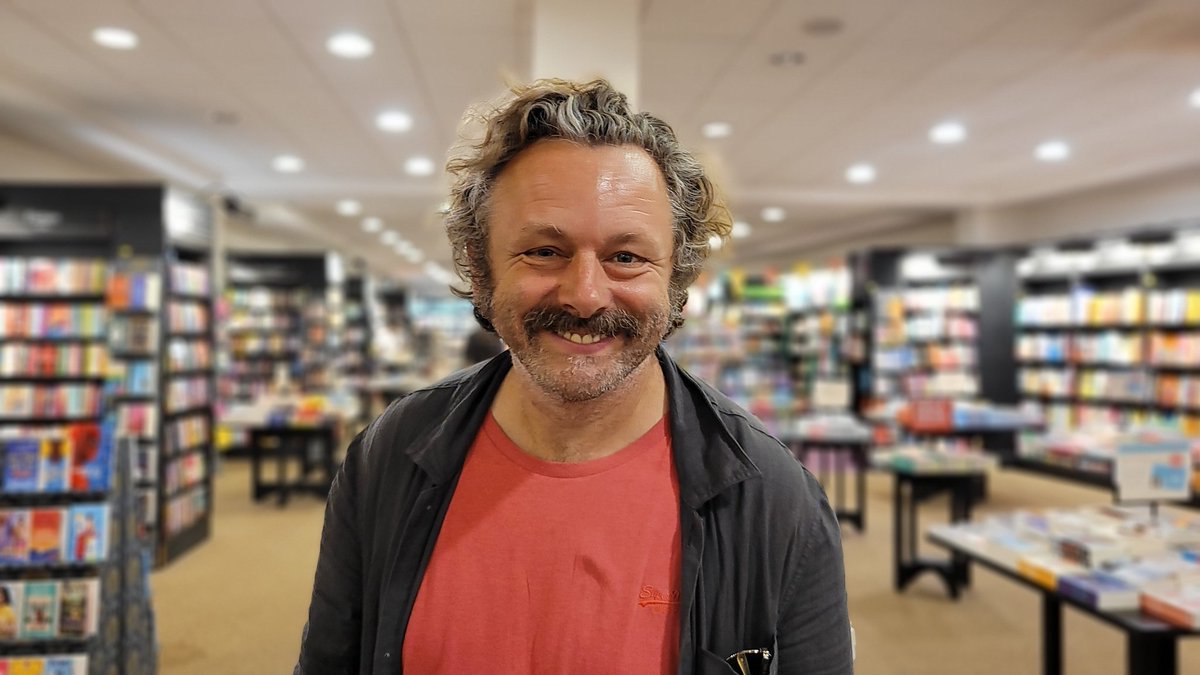Doors closed blah blah etc.

I may have forgotten how to make proper sentences with my mouth when I realised that the person in the shop who looked a bit like <a href="/michaelsheen/">michael sheen 💙</a> actually looked exactly like <a href="/michaelsheen/">michael sheen 💙</a> because he is <a href="/michaelsheen/">michael sheen 💙</a>.

Michael Sheen! In <a href="/swanseastones/">Waterstones Swansea</a>!