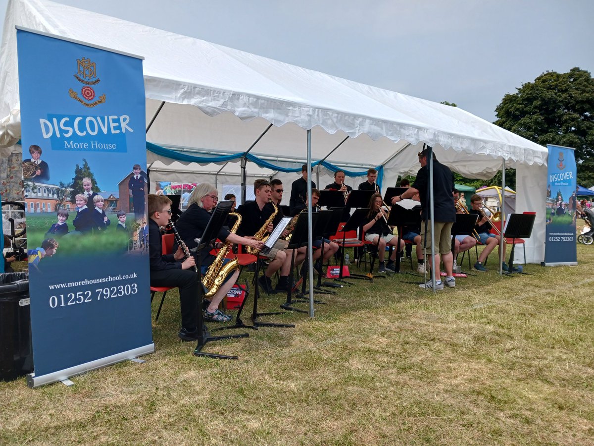 HMMHSFrensham's tweet photo. The brilliant @MHSFrensham puts the swing into the #FrenshamFayre this afternoon! 👏 @ISAartsUK #MusicInSchools #transformationaleducation @isaschools https://t.co/eP4yZRVvPI