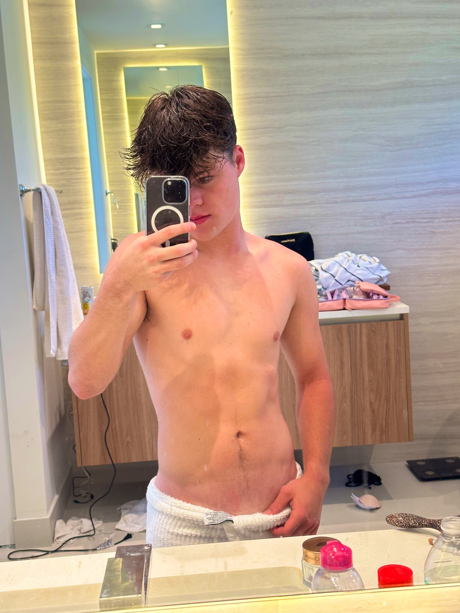 Jack Doherty on X: Rt if I should drop the towel on 0F…👀  t.cokS3yj5k4o9 t.coszRCXNbUDi  X