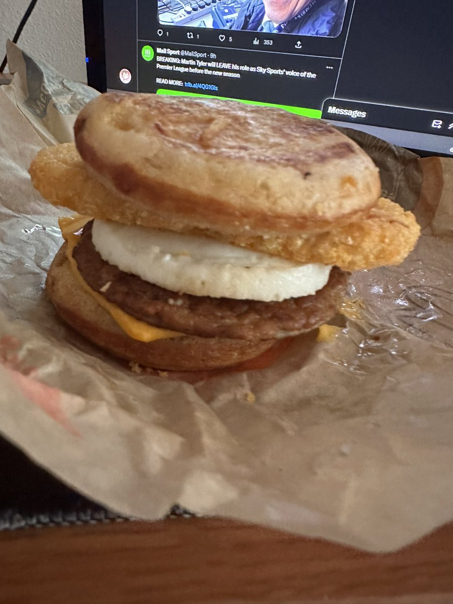 Rhabby_v tweet media