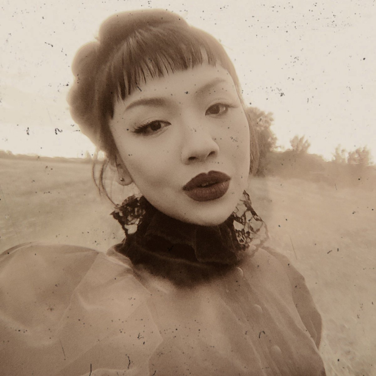 “Know 
 that I never chose 
 which way seasons turned. 
That it was always October in my throat, 
&amp; you: every leaf 
 refusing to rust.”🍁
                 
- Ocean Vuong ‘Night Sky with Exit Wounds’ 

——
Me: Ocean’s poetry always hits hard 🥲