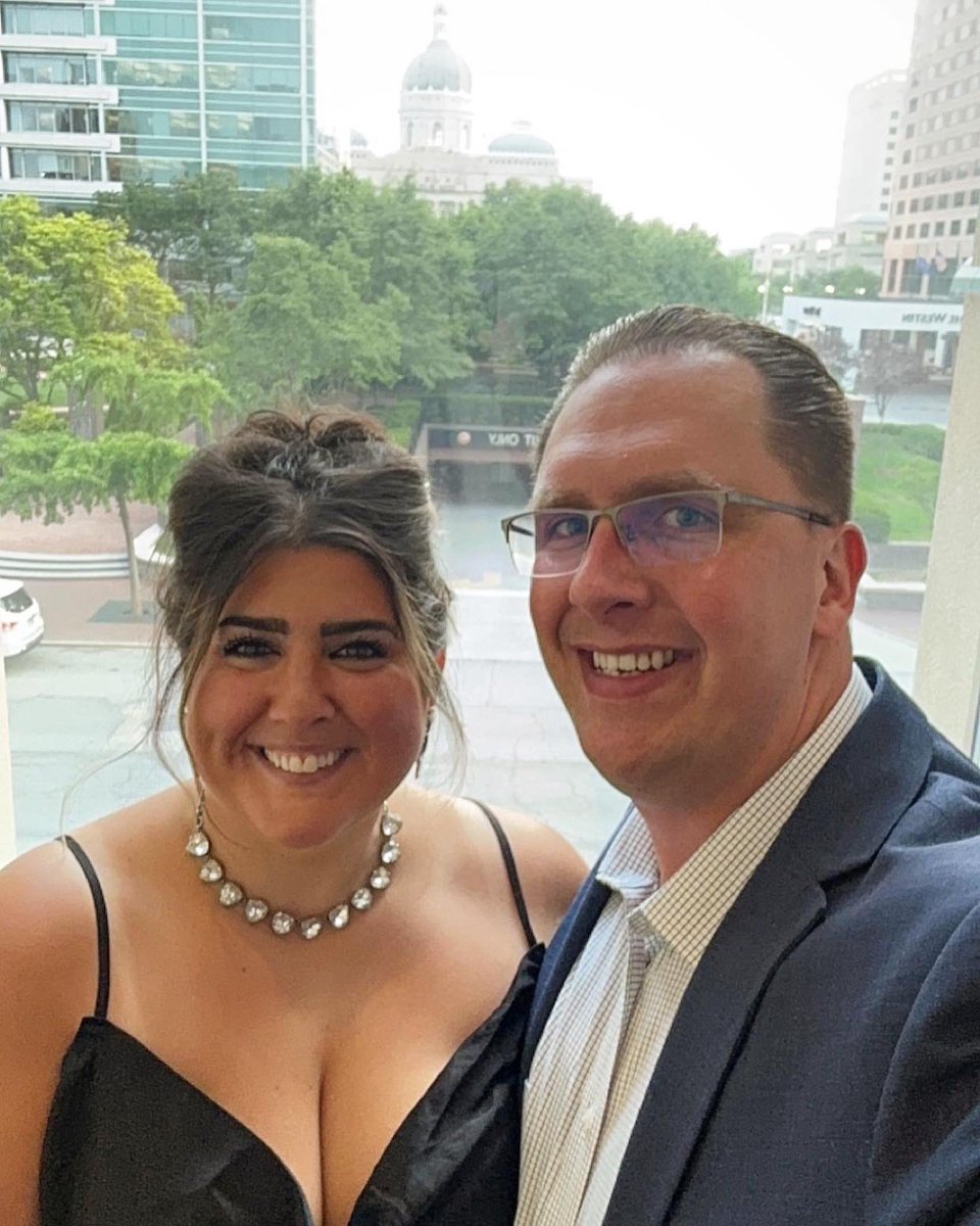 lo_kozy's tweet photo. Had a great time at the Hoosier Hospitality Dinner with @GovTimWalz and Indiana’s future Gov @mccormickforgov https://t.co/vRFrVjk3w0