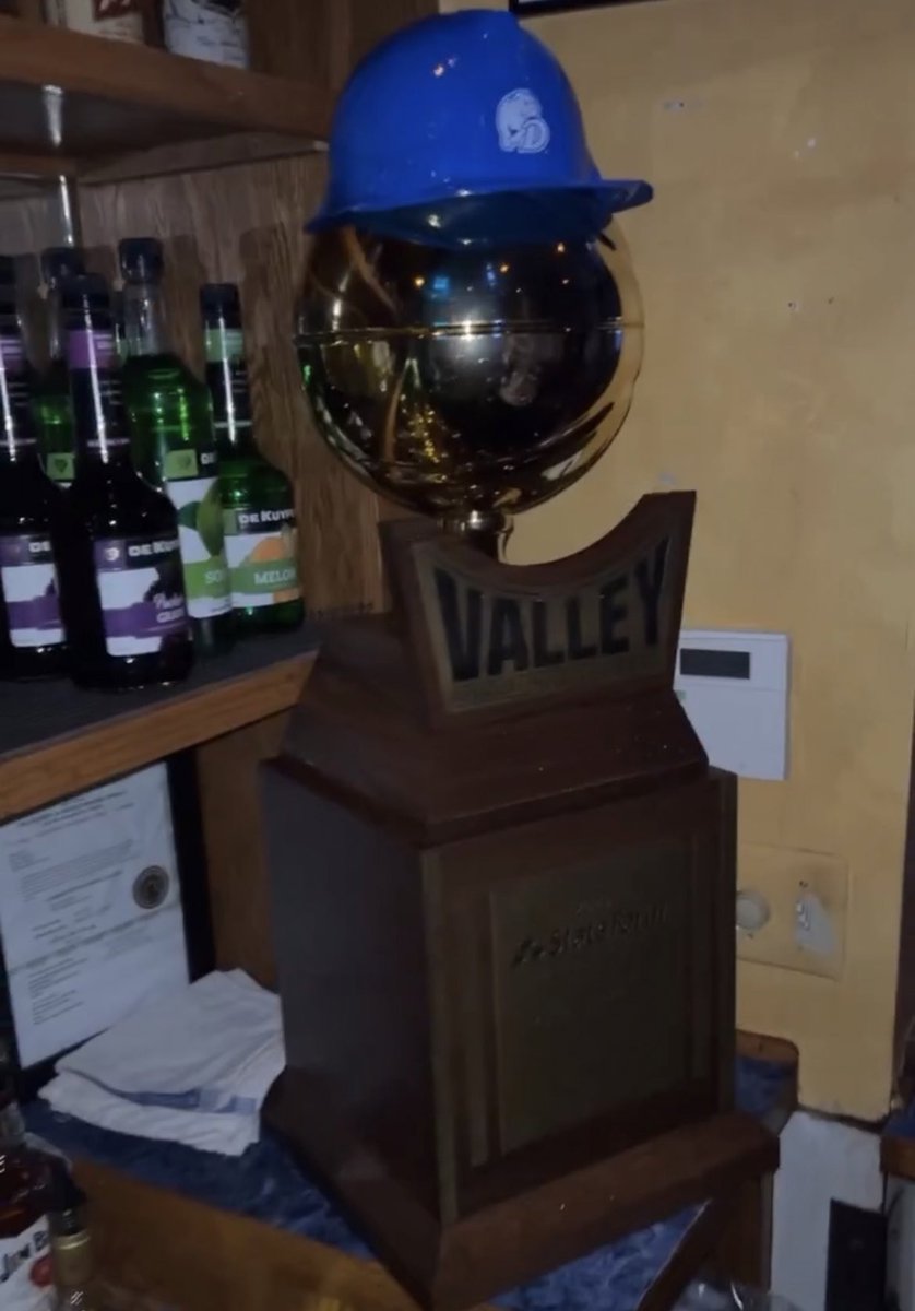 Sidelines- Drake tweet media