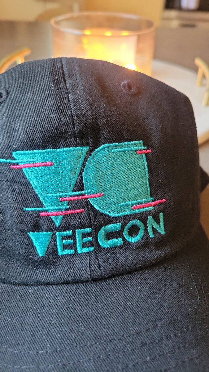 Officialmike879's tweet image. &quot;Hard work is the great equalizer. No matter what your background, what you&apos;ve been through, or where you come from, hard work levels the playing field.&quot; - Gary Vaynerchuk @garyvee 💪💼 #MotivationMonday #ProgressDaily #KeepGoingStrong #NeverGiveUp #BelieveInYourself #StayFocused…