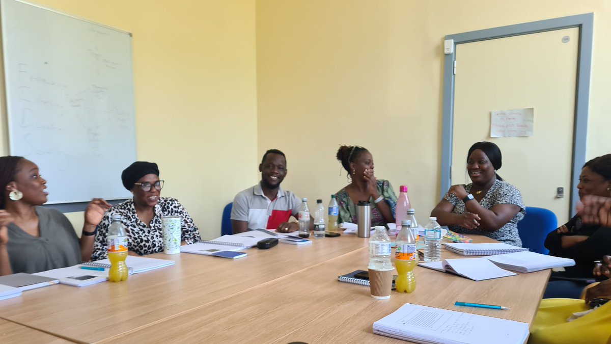 EmmaJaneHopkin1's tweet photo. Last week, 13 Acute & Crisis staff completed the @APTtraining ADDRESS 3-day course to support the care of personality disorders on our wards. Avery Ward at @OxleasNHS are excited to improve #patientexperience with what they learned #NurseDevelopment https://t.co/kJnu5Vwg3h