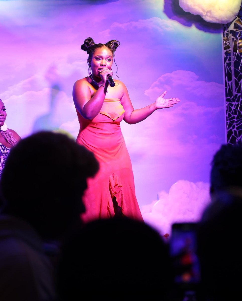 RUKMANISOFTIE's tweet image. I am super grateful for everyone who showed up to my listening party🫶🏾🥰

Now that the project is out, I hope y’all are enjoying it👼

Keep streaming #AOTR on all platforms 

#rukmaniaotr #rukmanisoftie #softiefc