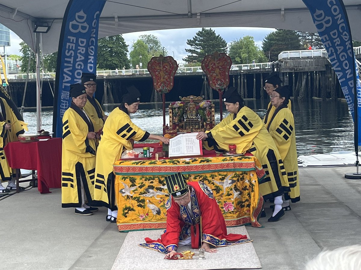 Lenny Zhou 🇨🇦🇺🇦 tweet media