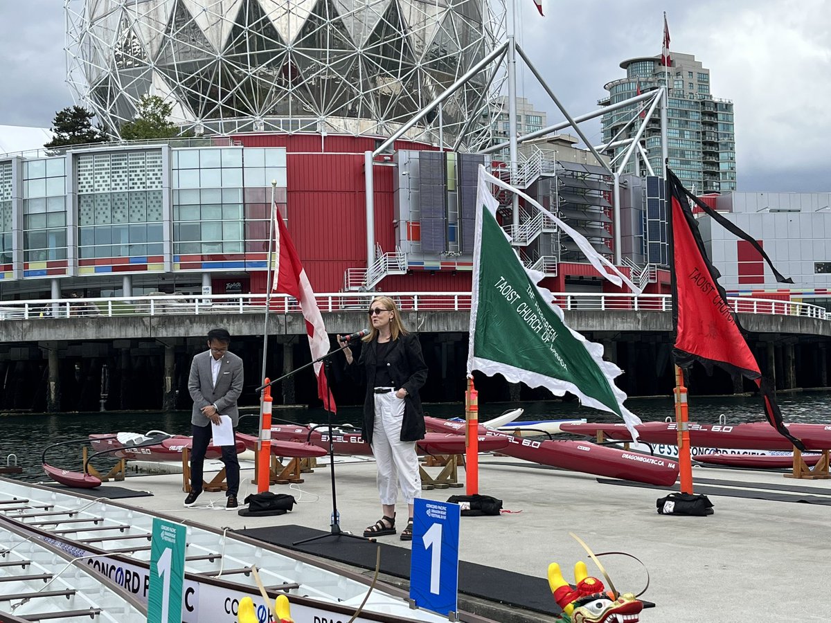 Lenny Zhou 🇨🇦🇺🇦 tweet media