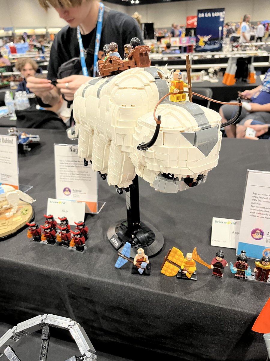 EmpireLUG members put forth some of their best work on display here at Brickworld Chicago 2023. Unfortunately we can’t share them all but here are some of our favorites 🥶
#lego #legostarwars #legostarwarsmoc #legostarwarsmocs #legomoc #legocreations #starwars