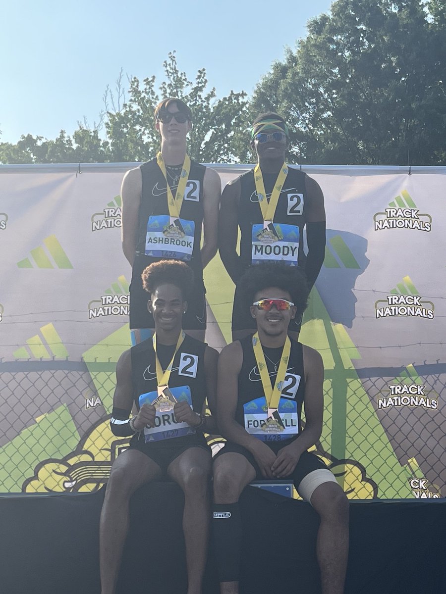 bdhstigerstandf's tweet photo. These gentlemen placed 5th in the Adidas 4x100 relay. Congratulations Quinn, Jaidyn, Tamario, and Preston! #tigersrunfast https://t.co/jOM58OL0C6