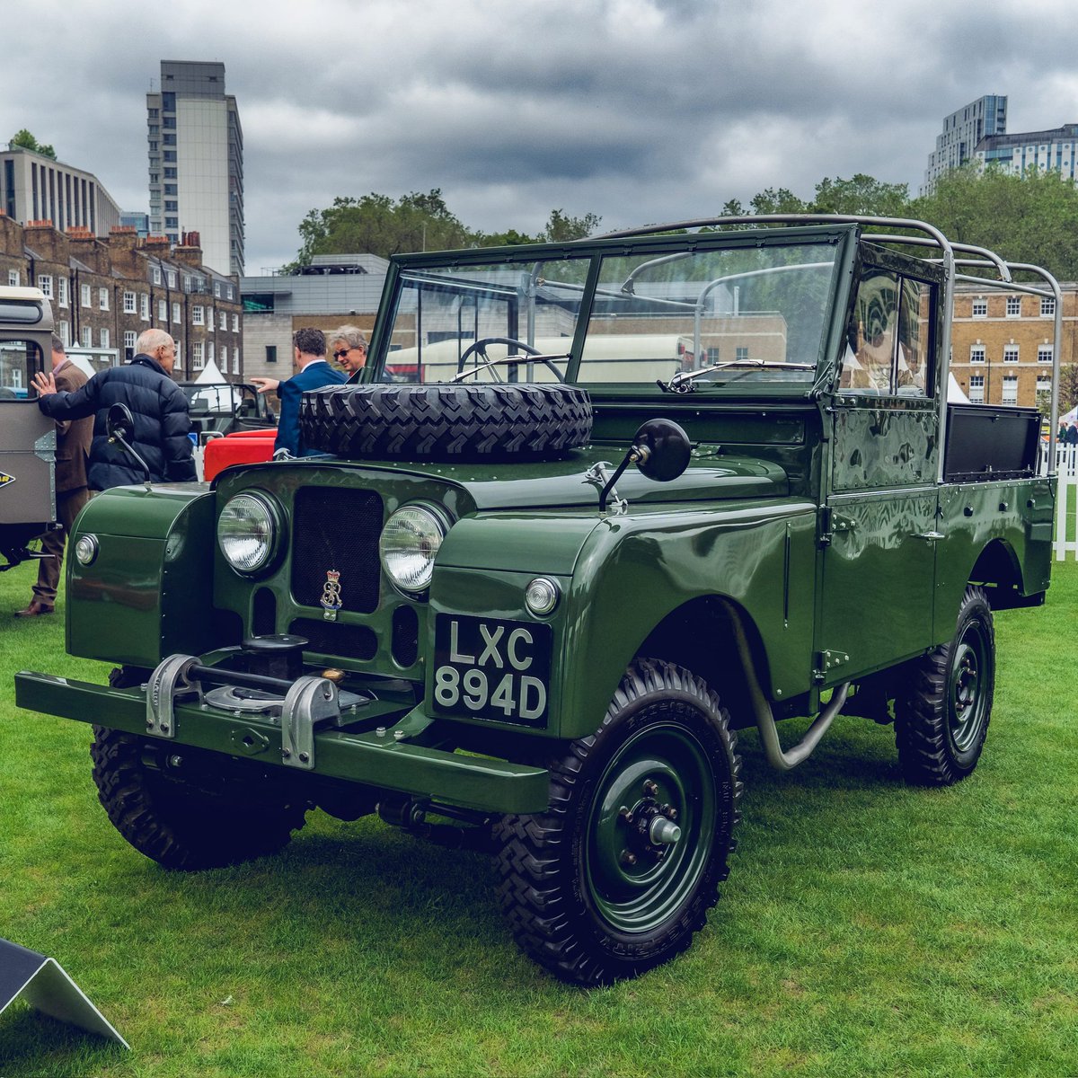 Anyone familiar with this Series 1?

#LandRover #Series1 #Serieslandrover #landroverphotoalbum #inkyenston #Oldrovers