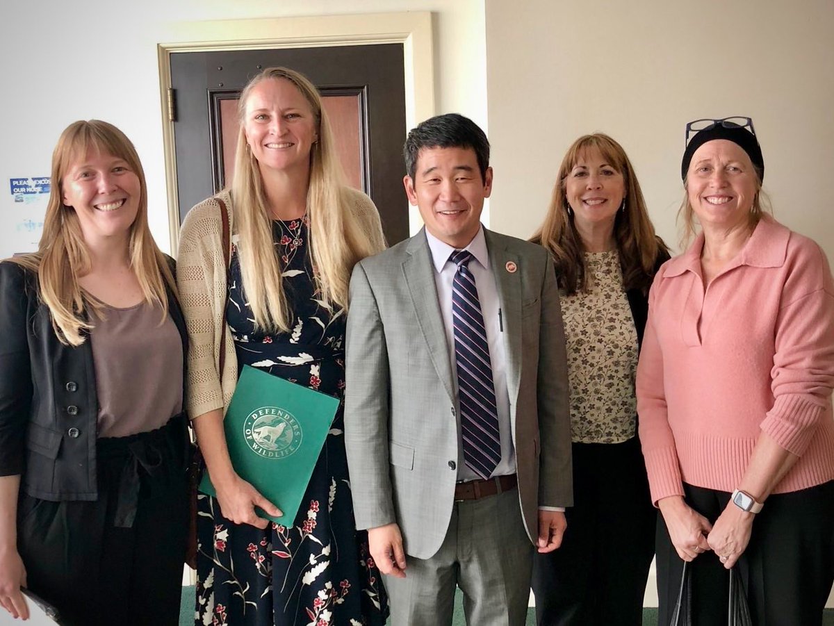 SenDaveMin's tweet photo. It takes a village to pass tough legislation. Proud to work alongside @Defenders and @ForAllTheEarth to fight the extinction crisis by preserving fragile wildlife habitats. My #SB337 will codify our 2030 goals to conserve open spaces that will protect and save species at risk. https://t.co/d3nYuYxMa2
