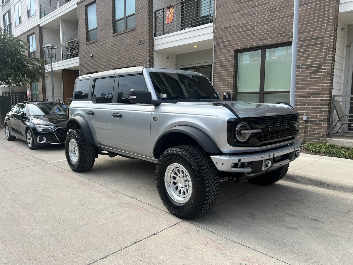 bryan_opolka's tweet photo. 5 months in with the bronco and she’s coming along nicely https://t.co/iBO7F4svF6