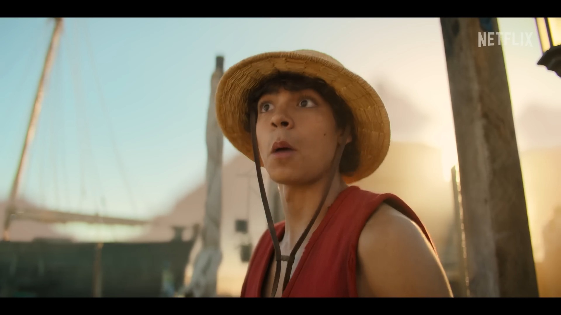 DiscussingFilm on X: First look at Luffy's costume in Netflix's