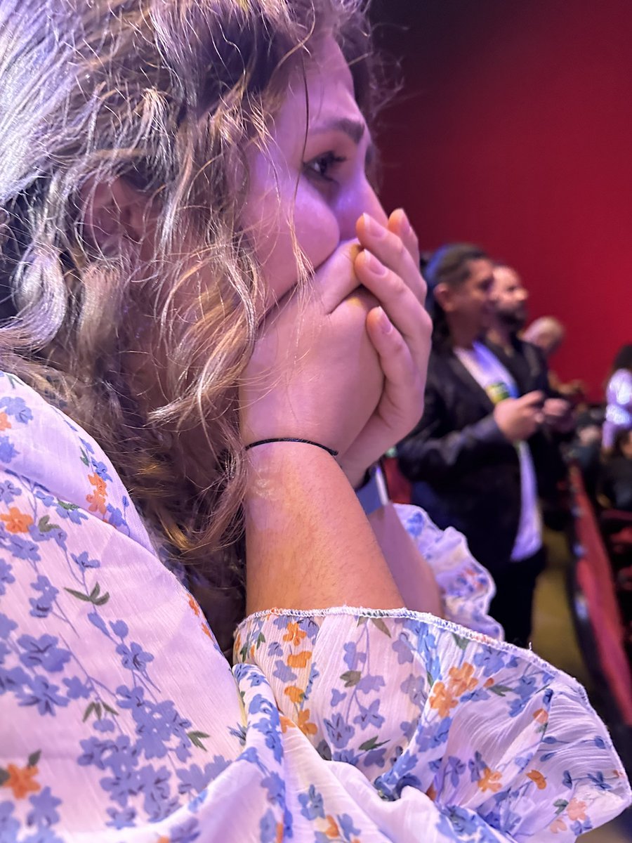 elphienthusiast's tweet image. who’s gonna tell her it finally happened