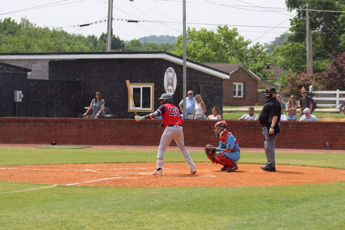 ‘BACKS 18U WINS 11-0!

Trigg: CG/1H/0ER/5SO/W
Walter: 1-2/2B/RBI/2RS/SB
Elkins: 2-3/2B/RBI/RS/SB
Sanders: 3-3/RBI/RS/2SB
Severance: 2-2/RBI/2RS/2SB
Rush: 2-3/2B/2RBI/RS
