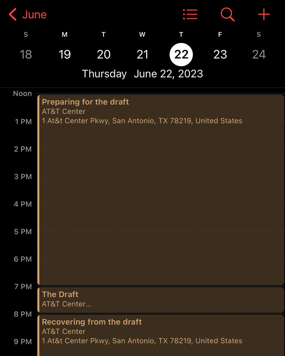 SpursCoyote's tweet photo. Thursday? Sorry got plans. 👀😏 https://t.co/wATuUZSXhE