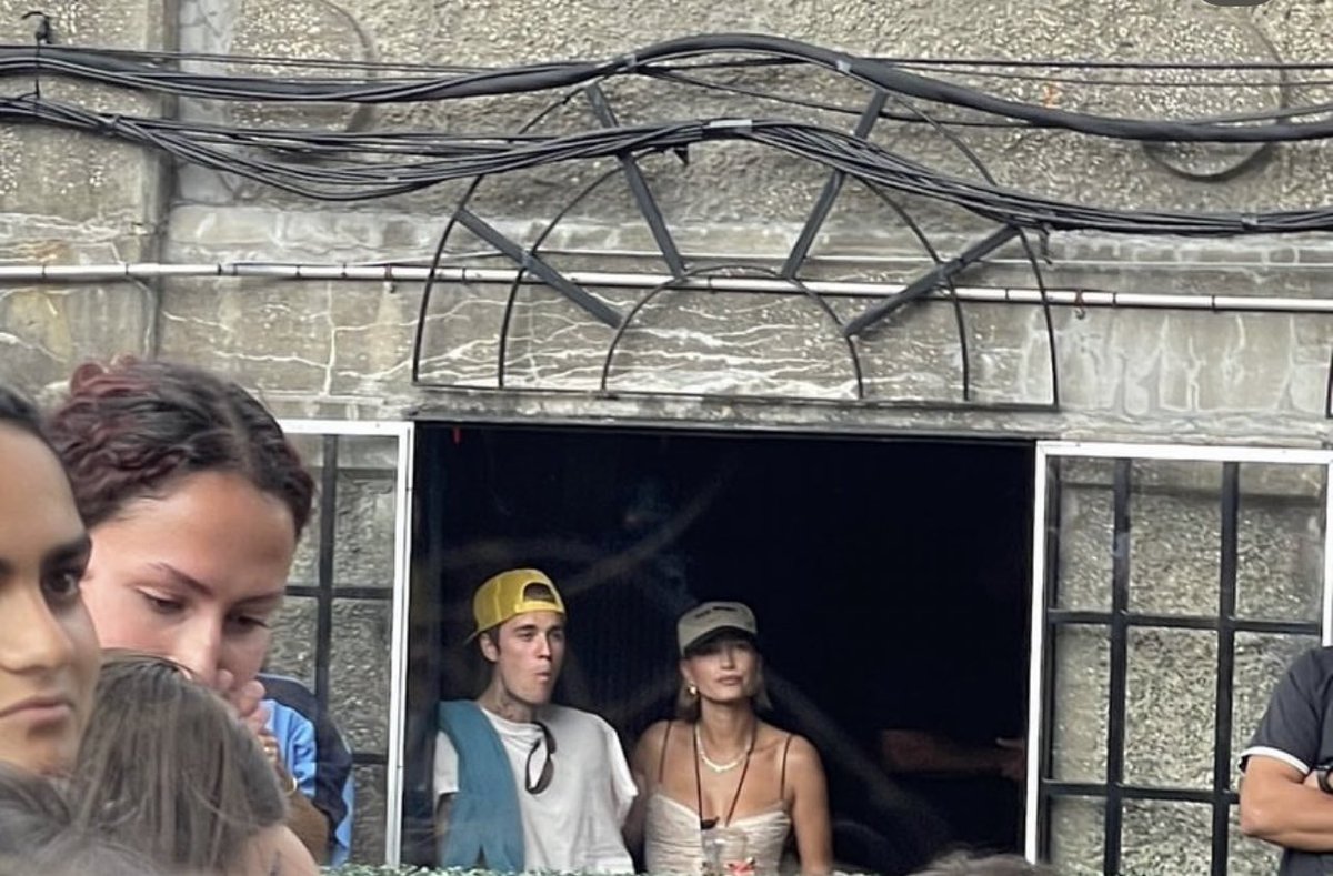 Justin Bieber Crew on Twitter "Photos of Justin and Hailey Bieber