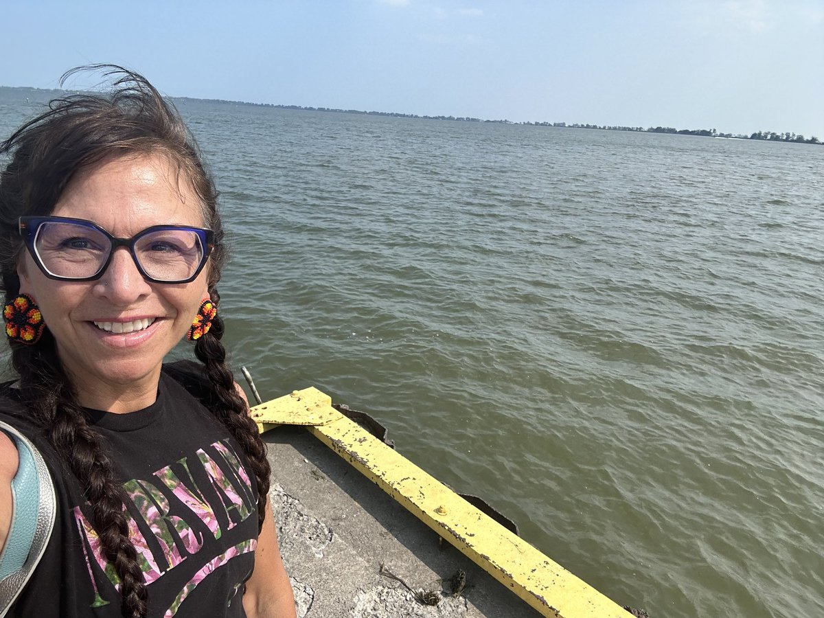 GiwedinAnangKwe's tweet photo. Beautiful day to visit my favourite place! 🥰. Spent all summer every summer at Long Point/Port Rowan as a child and now get to share it with my kids!  #PortRowanON #LongPointON https://t.co/Wk0y3CdyfJ
