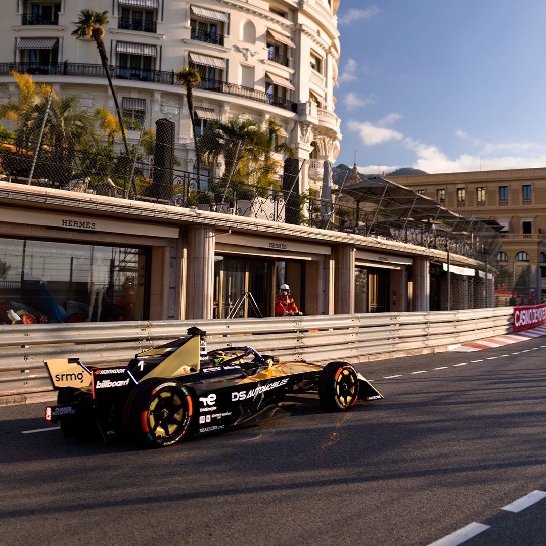 IghachenA's tweet image. From the F1 track in Monaco to the Salon @VivaTech , the breathtaking experience with this powerful rocket🚀

@DSAutomobiles #MonacoEprix #ABBFormulaE #DSPerformance 
#VivaTech #ESDxVivatech #Day3