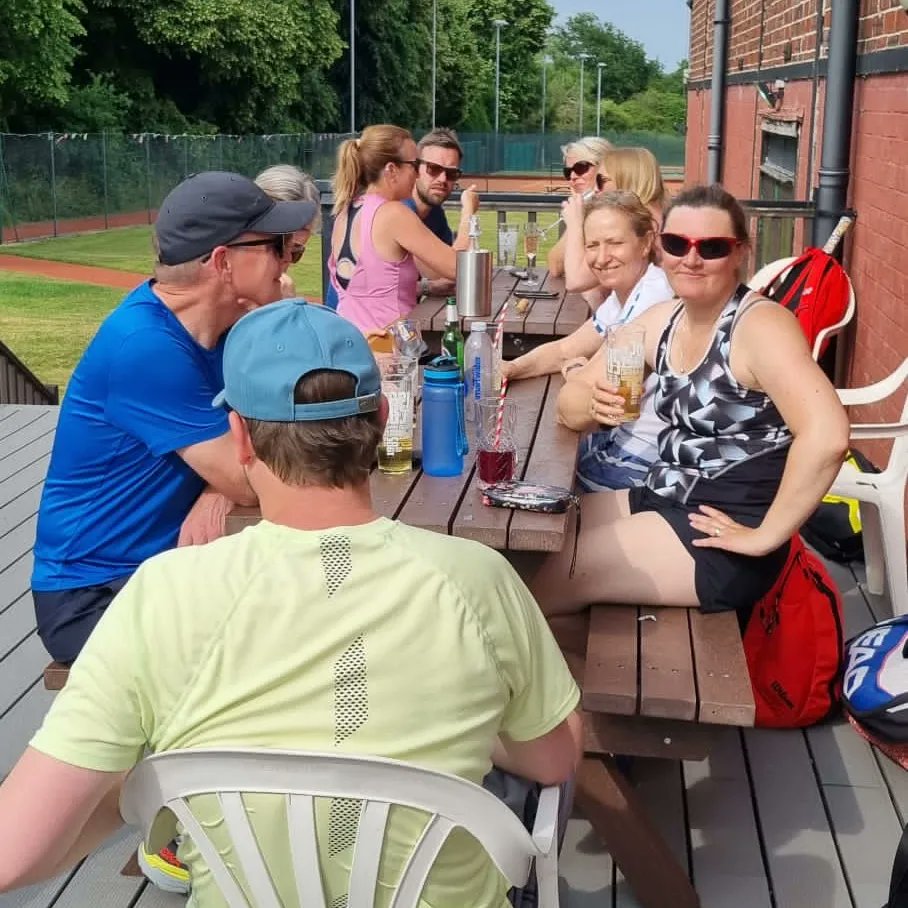 BGSCTennis's tweet photo. So Saturday started with an away match for the Mixed B team at Bewdley in the @handwtennis and finished with drinks on the decking at home after an afternoon of Sundown Saturday tennis 💚🎾🍻 #tennislife #teamBG #barntgreen @the_LTA  @LTACompetitions https://t.co/LtE2ImpvCq