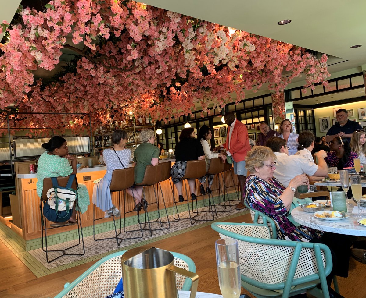 Attended the DC Library Association Annual Banquet and saw ALA Past-president Julius Jefferson receive the DCLA Lifetime Achievement Award. Good snacks!! Great people! <a href="/DCLALibrarians/">DCLA</a> <a href="/ALA_CRO/">ALA Chapter Relations Office (CRO)</a> <a href="/LibraryPolicy/">ALA Public Policy & Advocacy</a> <a href="/jcjeffersonjr/">Julius C. Jefferson Jr.</a>