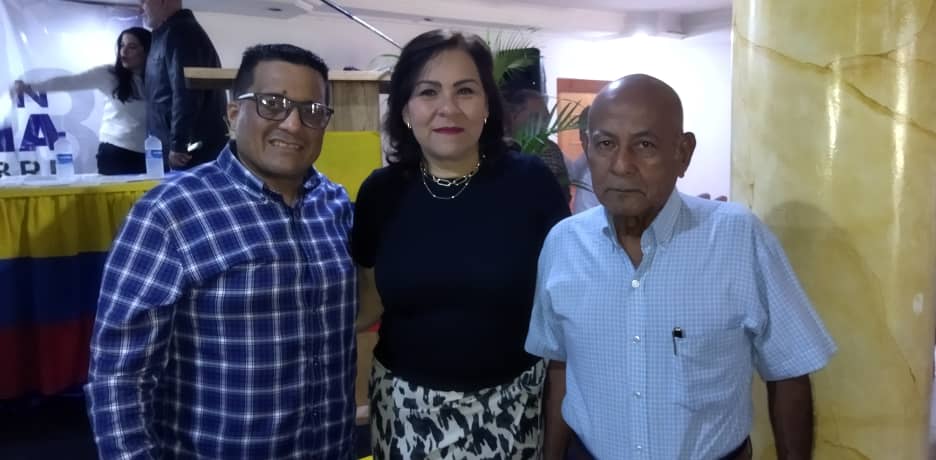 leayala75's tweet photo. Hoy #Sabado17Jun presentes acompañando a la #CNDP y a nuestra #JRDP en esta gran actividad de #UnidadNacional a casa llena desde #MarurinMonagas. 🇻🇪 https://t.co/cxUV9sJTNH