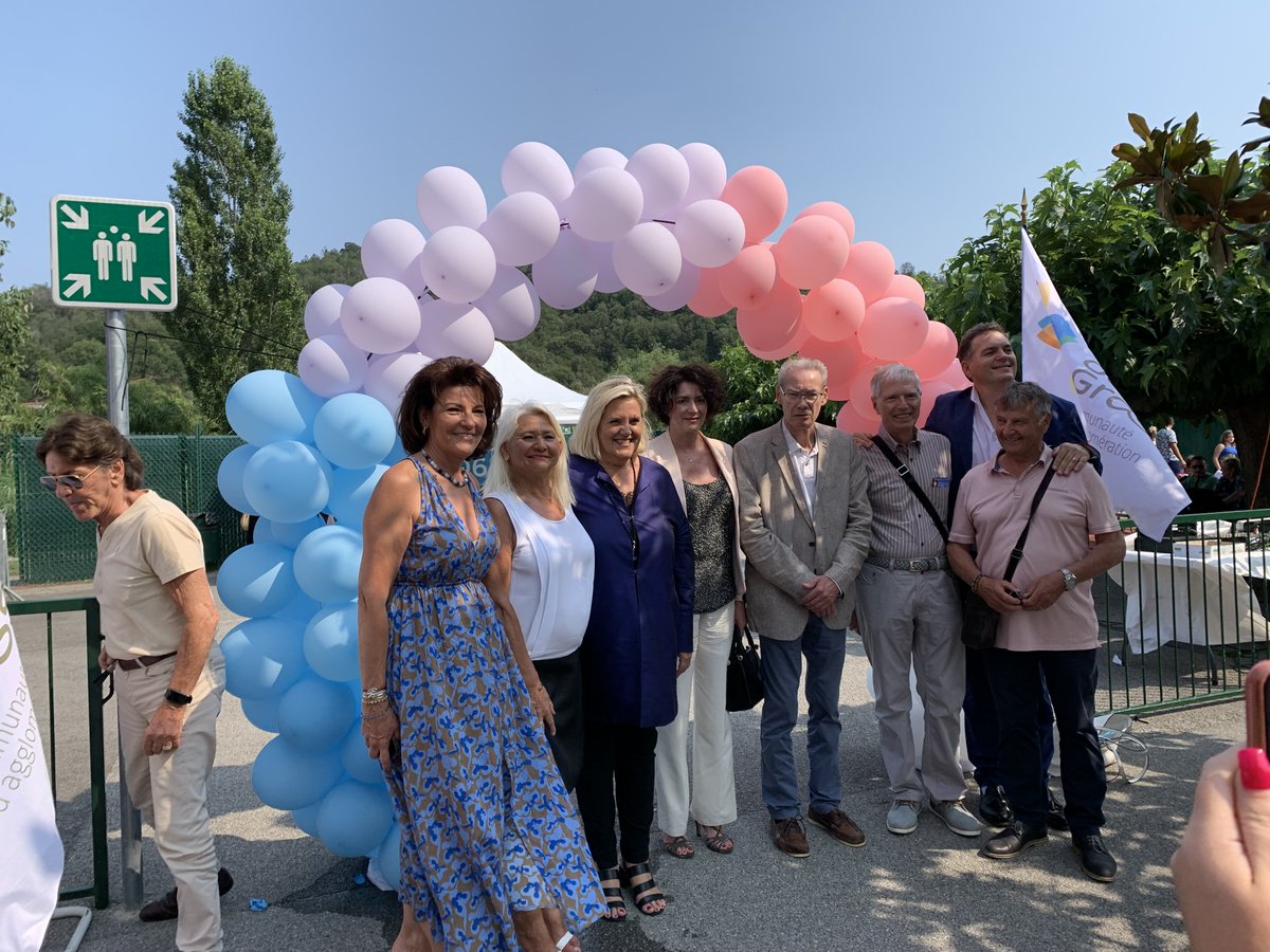Caf06_actus's tweet photo. ✂️Mme Chaudoin, Présidente de la #Caf06 a inauguré aujourd’hui le centre de loisirs hébergé au sein de l'école du Bayle à Auribeau/Siagne.
👏Très belle structure, spacieuse et fonctionnelle, co-financée par la #Caf06 au bénéfice des familles du territoire. #Capg #alsh #Jeunesse https://t.co/45zIr24KqE