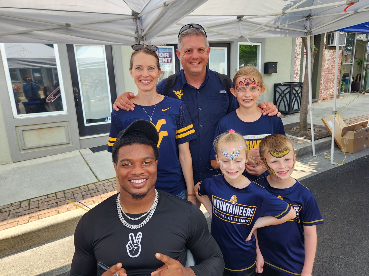 <a href="/Sp3Cj/">Cj Donaldson jr</a> <a href="/WVUfootball/">West Virginia Football</a> 
#wvfest