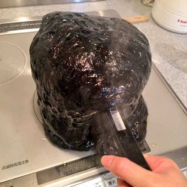 messedupfoods's tweet photo. her: you're creating dark matter in your kitchen if you think we're fuckin

me: https://t.co/EJ1Q1zl7TB