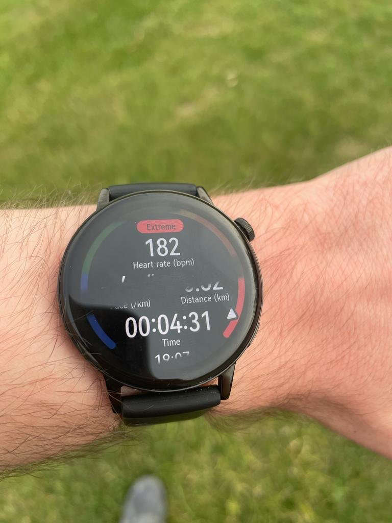 devadam88's tweet image. Day 19 of #100DaysOfRunning

Another 2 days out, and I only felt like doing 5 minutes in today's heat. This is a personal challenge, and the only goal is to get much fitter.

When your heart rate is hitting 180 while running for 5minutes, you know you've got to improve.