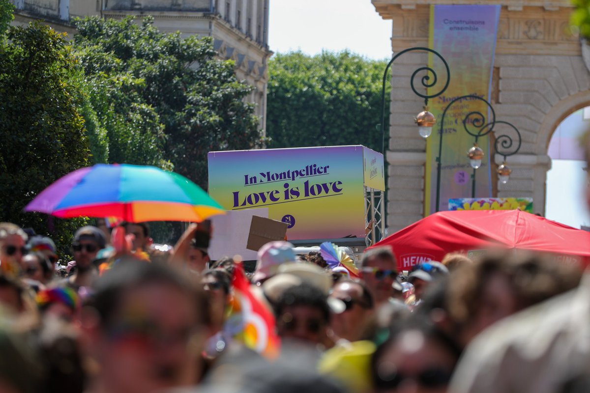 montpellier_'s tweet photo. 😍🏳️‍🌈 MONTPELLIER T’AIME 🏳️‍🌈😍

Cette année 2023 marquait pour Montpellier des dates importantes : les 10 ans du tout premier mariage pour tous et les 30 ans de la Marche des Fiertés ♥️

#Pride2023 https://t.co/gFp9qVuKCy