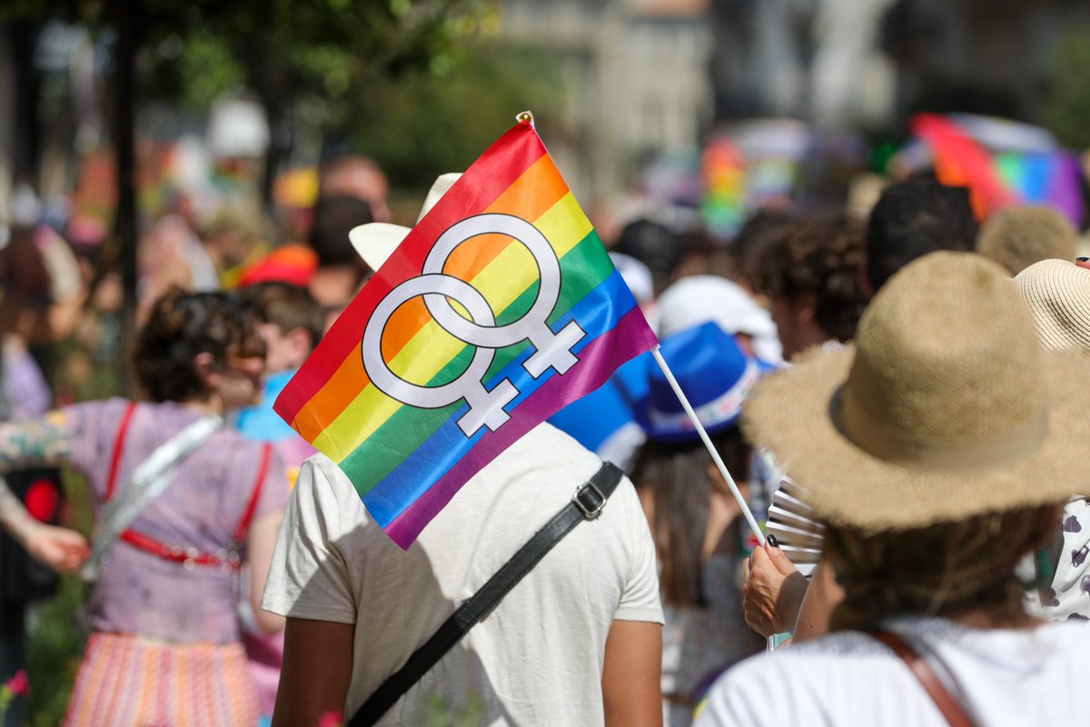 montpellier_'s tweet photo. 😍🏳️‍🌈 MONTPELLIER T’AIME 🏳️‍🌈😍

Cette année 2023 marquait pour Montpellier des dates importantes : les 10 ans du tout premier mariage pour tous et les 30 ans de la Marche des Fiertés ♥️

#Pride2023 https://t.co/gFp9qVuKCy