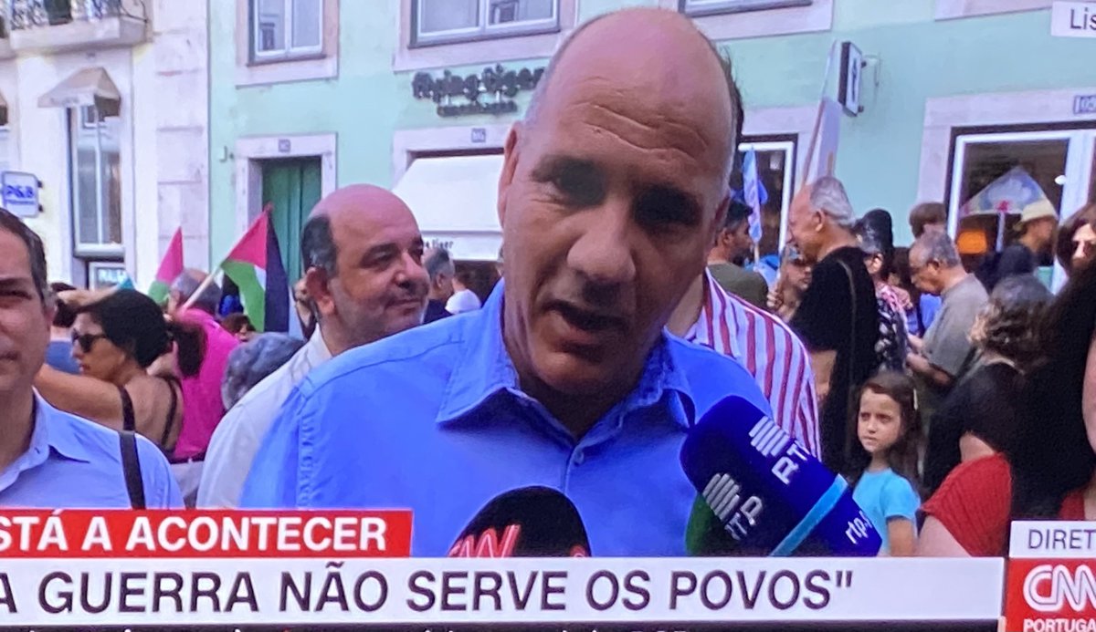 “O PM gosta de futebol…nós gostamos da paz.”

⁦@pcp_pt⁩ populista. Gente má. Não prestam.