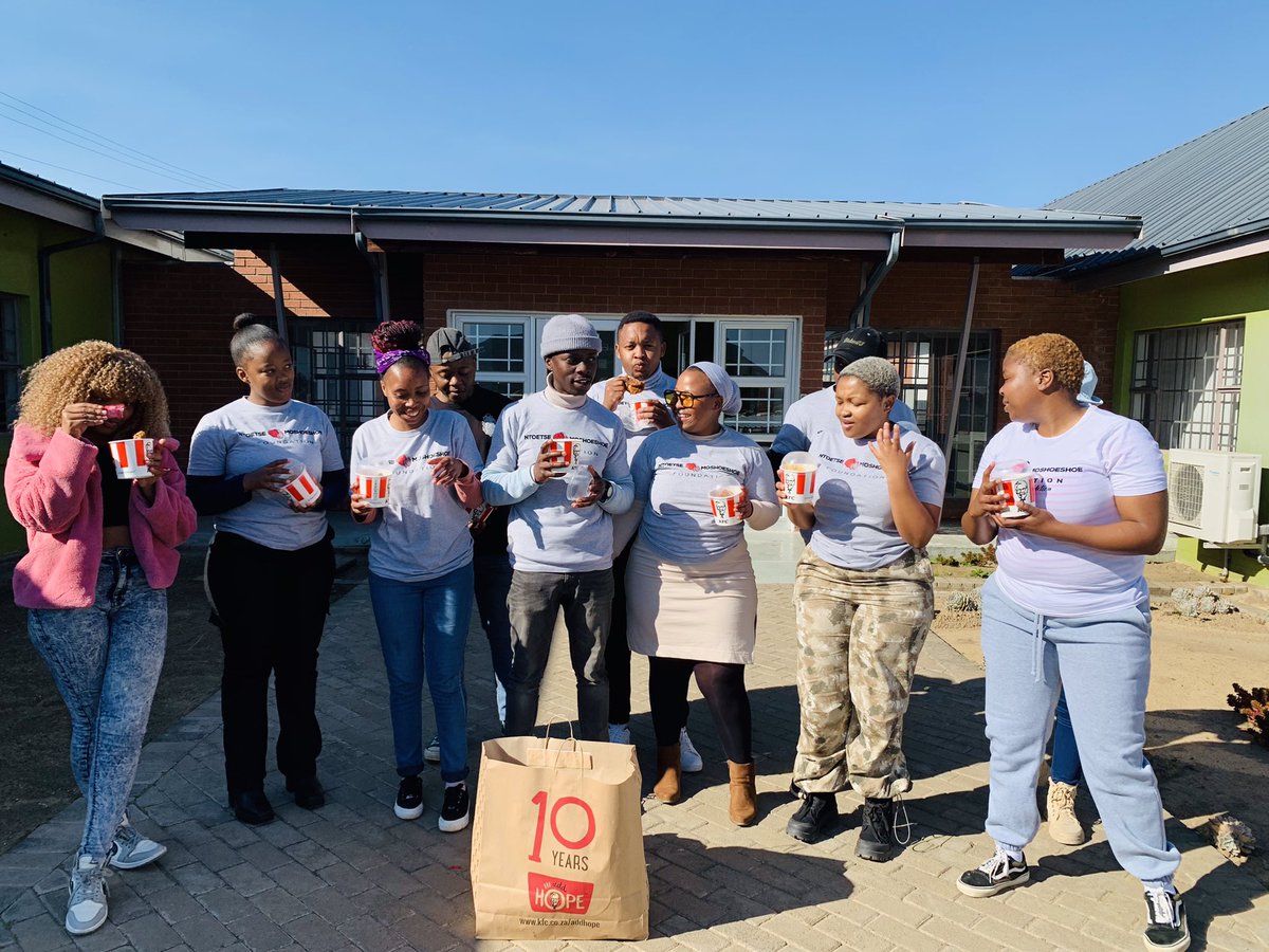 foundation_NM's tweet photo. We did it again in Celebration of Blood Donor day . This has become even more than about saving lives. We looked at the benefits of being a donor today and all the impacts this project being into our own lives .
#thisisonlythebegining
#NtoetseMoshoeshoeFoundation
#ProudBloodDonor https://t.co/BzdHwkEDha