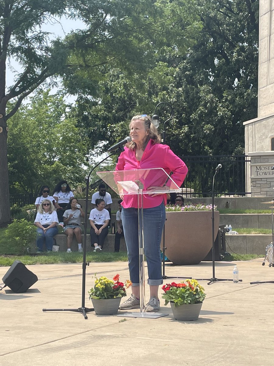 Laura Ellman For Senate tweet media