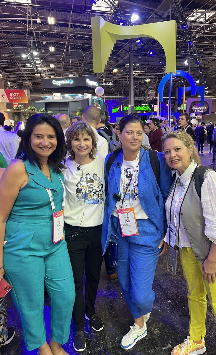 #Vivatech La solidarité au féminin #WoGiTech s’exprime toujours très fort <a href="/VivaTech/">Viva Technology</a> avec des #SuperWomen <a href="/SANDDELA/">Sandrine Delage #WoGiTech #Vivatech</a> de <a href="/BNPParibas/">BNP Paribas Group</a> @SolenneBLG <a href="/louisarenoux/">renoux louisa</a> 🎉
Bon dimanche à tous, bien mérité 👍
<a href="/IsabellePiel29/">Isabelle Piel</a> <a href="/Nadia__Jacoby/">Nadia Jacoby ✨</a> <a href="/Nadia__Jacoby/">Nadia Jacoby ✨</a> <a href="/Ym78200/">Yann Marchand</a> <a href="/tewoz/">Eric T.</a> <a href="/3itcom/">Jla </a> <a href="/DezaNguembock/">Deza Nguembock</a>
