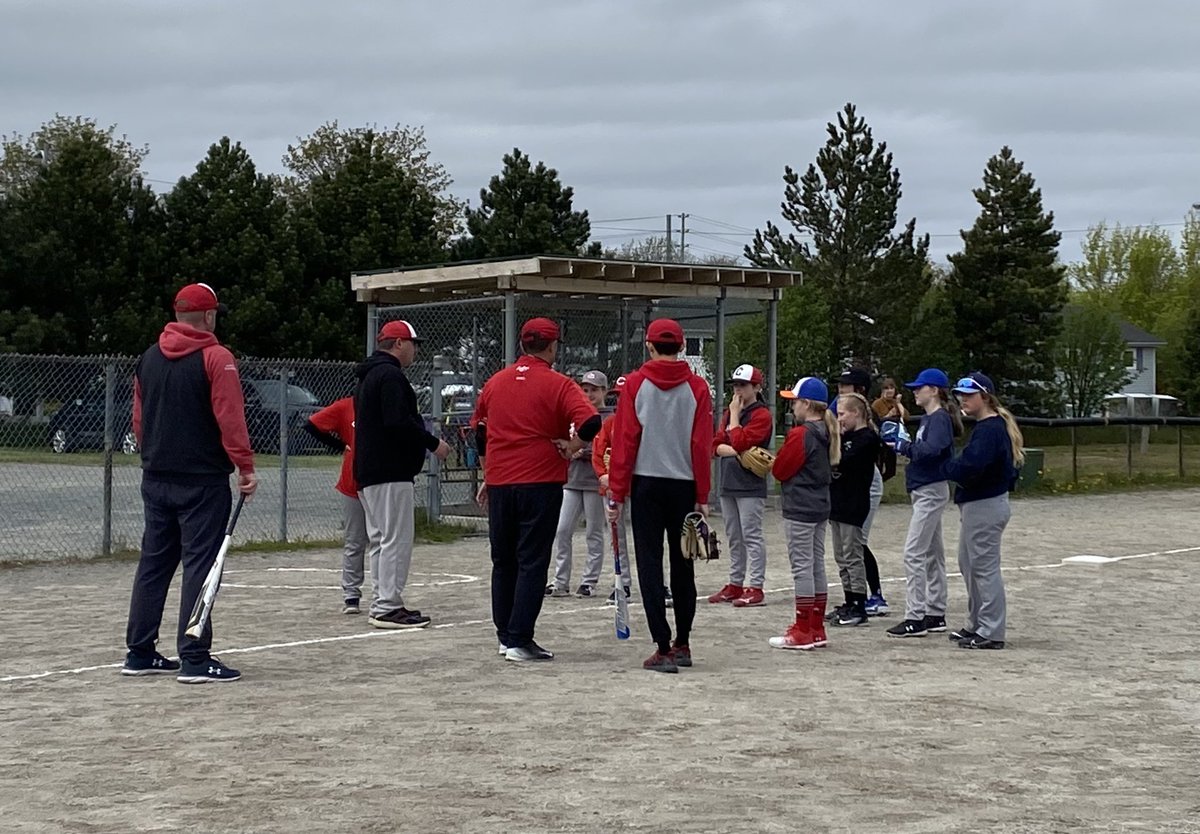 @Caps12UAA took the field today for our first practice of the year! It was a great day to play ball! Looking forward to a fun summer. ⚾️❤️ #girlsbaseball #youwishyoucouldthrowlikeagirl @baseballstjohns @NLGirlsBaseball